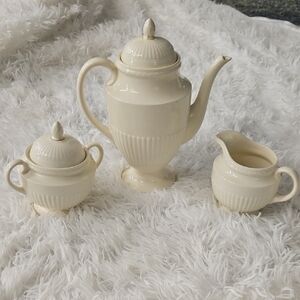 CREAM WEDGEWOOD EDME COFFEE POT CREAMER AND SUGAR BOWL SET